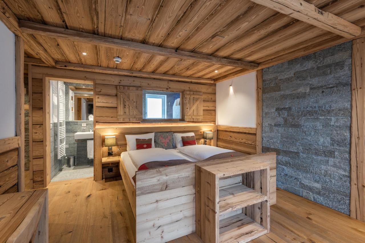 Hotel Crusch Alba Zernez Exteriör bild