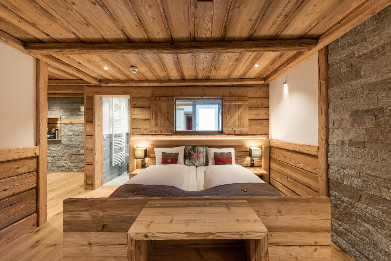 Hotel Crusch Alba Zernez Exteriör bild