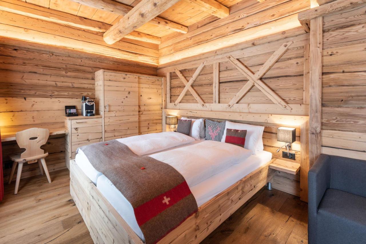 Hotel Crusch Alba Zernez Exteriör bild